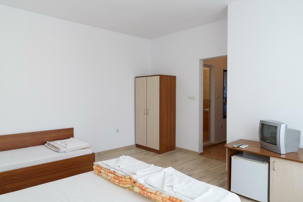 ホテル Gradina チェルノモレツ エクステリア 写真